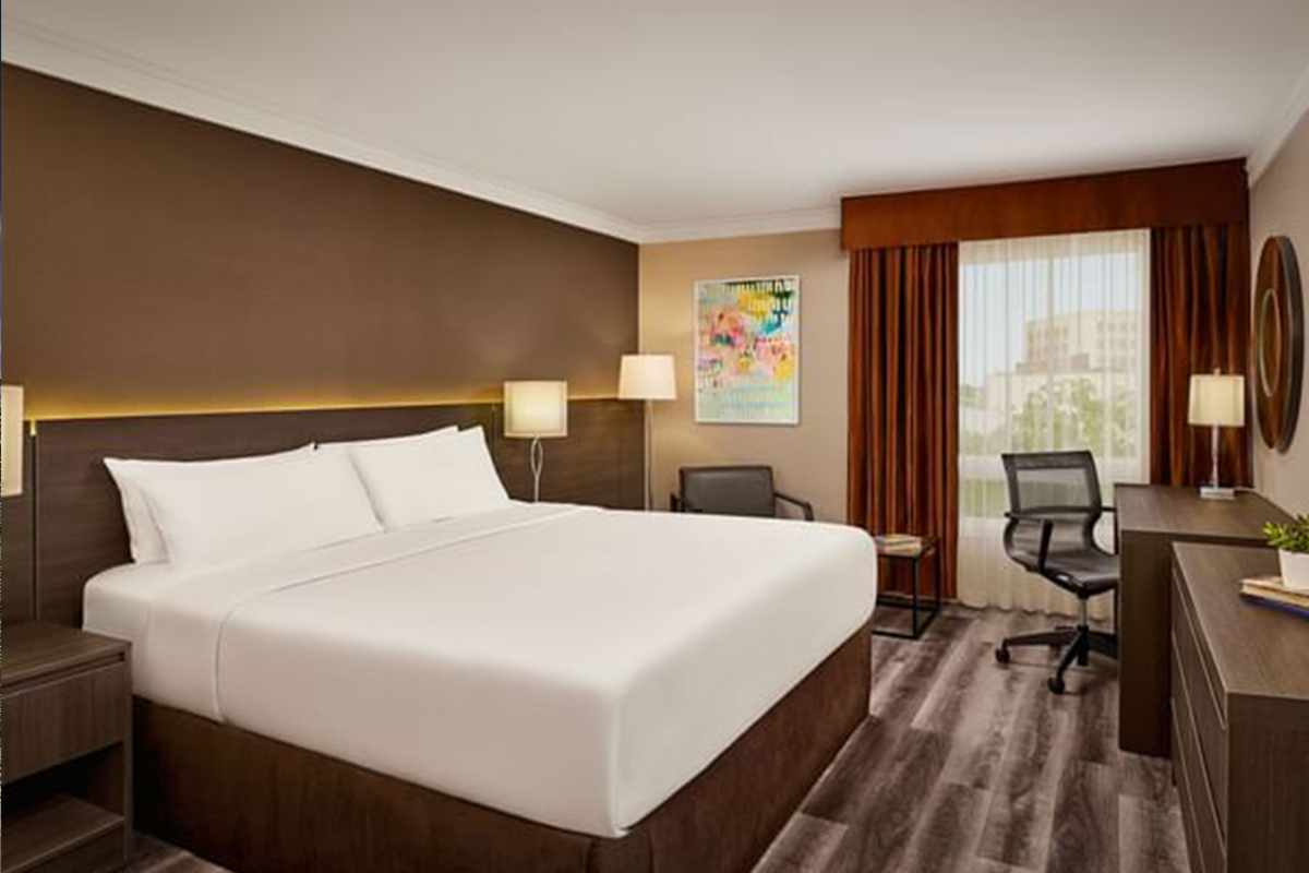 VARSCONA HOTEL CANADA